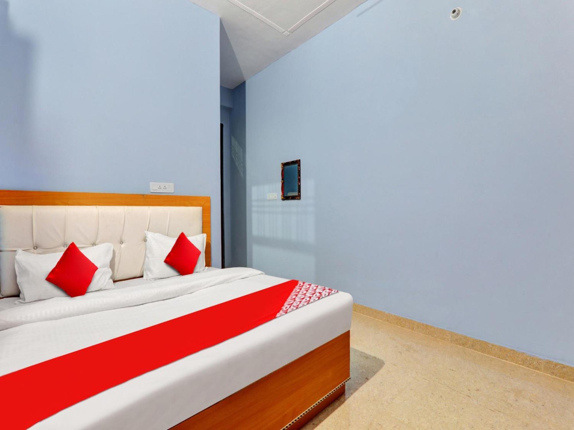 Hotel O Aradhya Galaxy Bhauli Extérieur photo